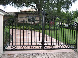 Driveway Gate Maintenance and Troubleshooting Tips | Gate Repair San Diego, CA Driveway Gate Maintenance and Troubleshooting Tips | Gate Repair San Diego, CA